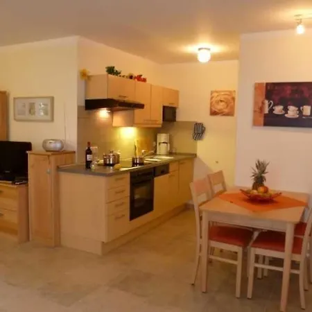 Bernstein-villa Apartmán